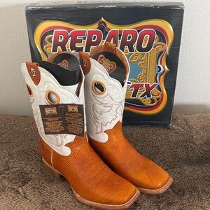 Men's Tan and White Western Boots
